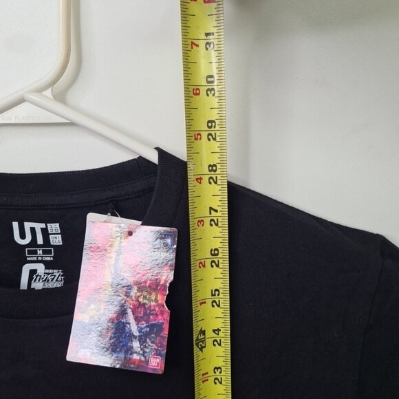Uniqlo The World of CLAMP Tokyo Tower 1398 Graphic Tee Gundam Black Men Size M - Picture 8 of 8